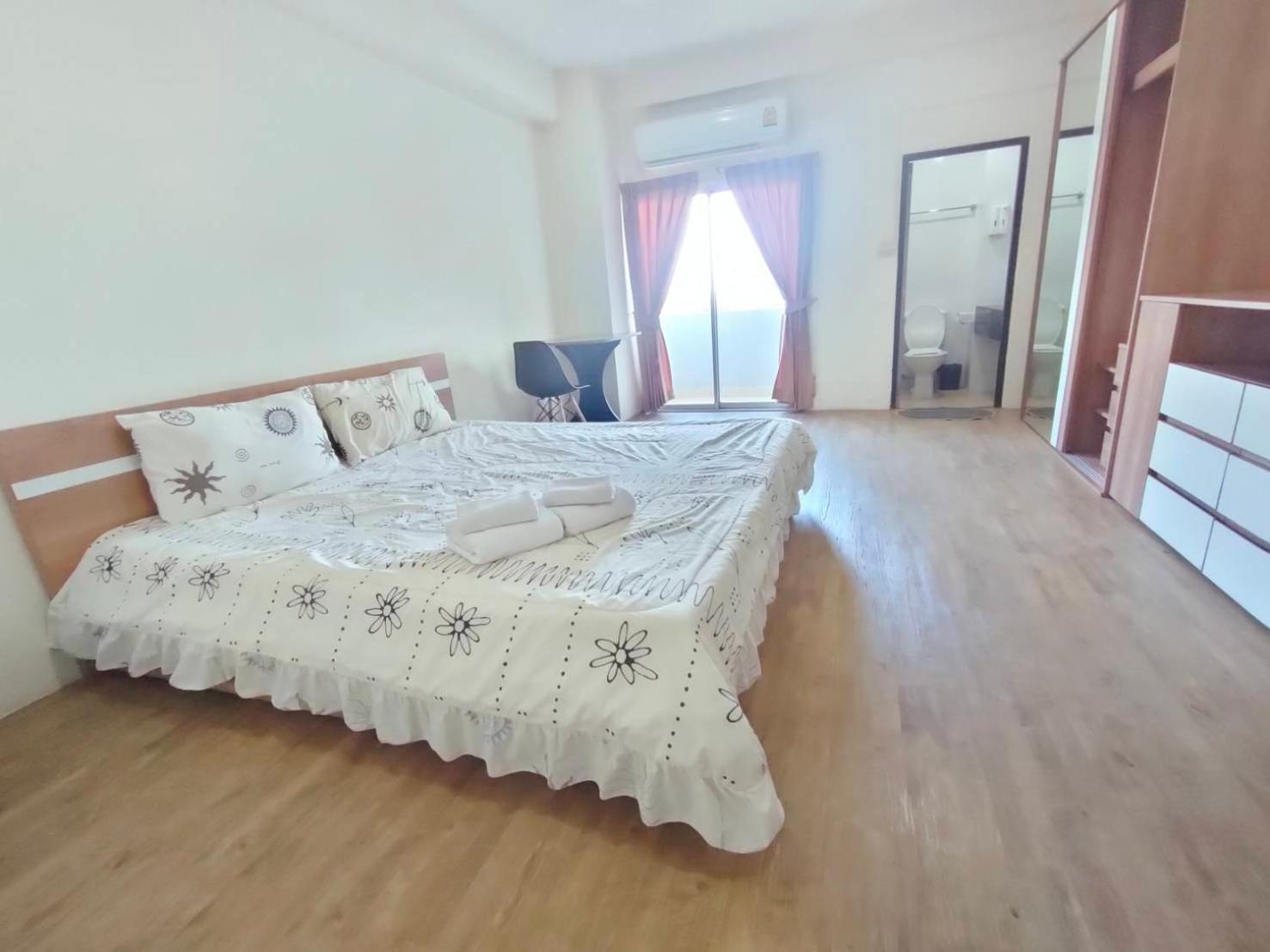 Komol Residence Μπανγκόκ Εξωτερικό φωτογραφία